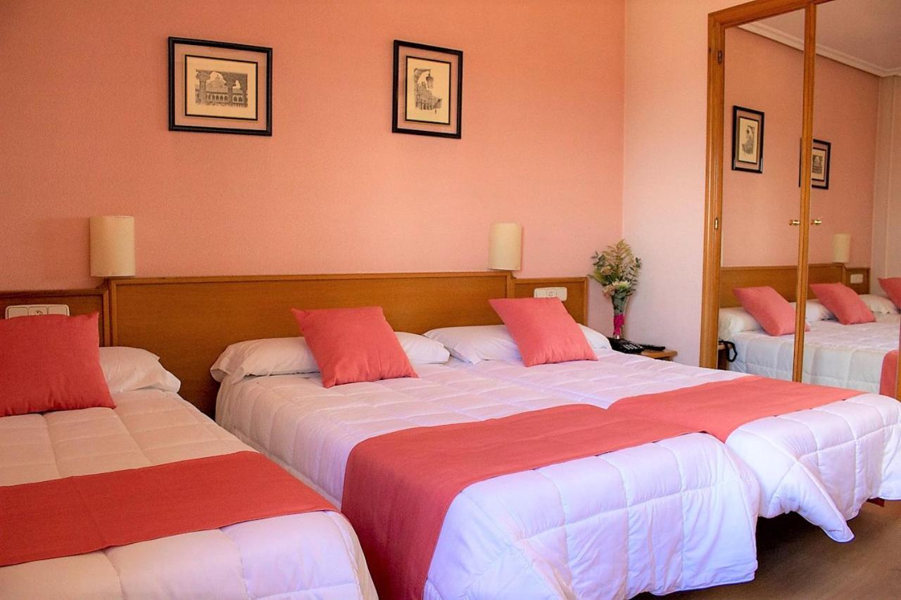 Hotel Helmantico Villares de la Reina Zewnętrze zdjęcie